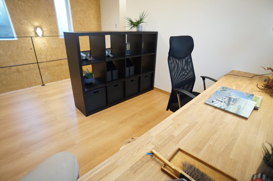 階段を上った先には、4.5帖のスペースがあります。<br />
自由にカスタマイズできる空間を、<br />
家族のライフスタイルに合わせて変えていってもいいかもしれません。