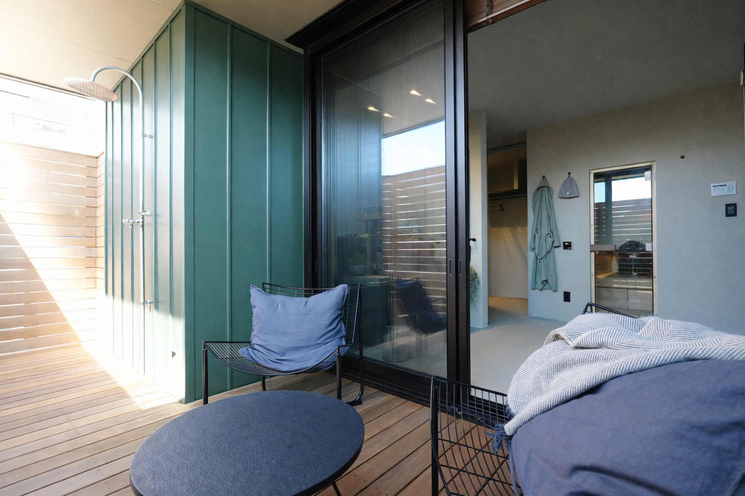 【湘南らしい暮らし】アウトドアリビングが家の価値を高める理由